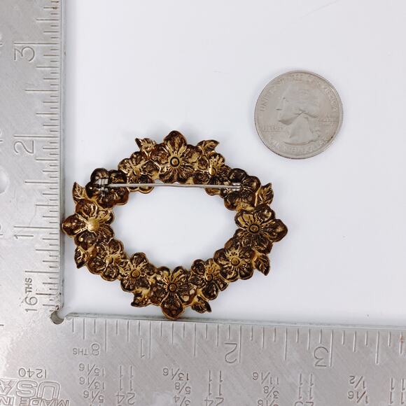 Vintage 1940s 1950s Brooch Gold Tone Dogwood Flower Wreath Mid Century Pin - Picture 9 of 9